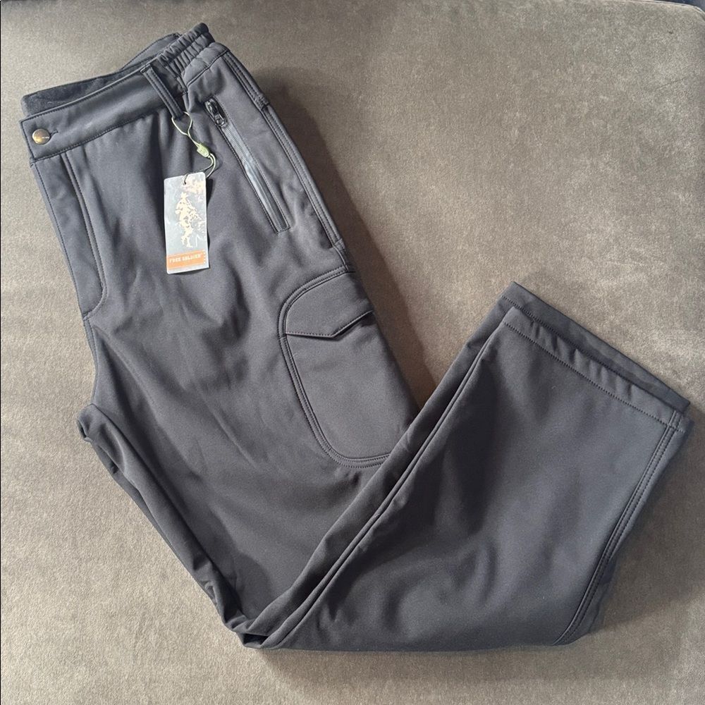 Men’s Free Soldier Soft Shell Fleece Lined Hiking Snow Pants Black 38x32 NWT
